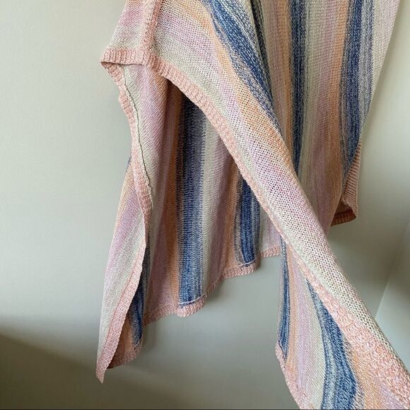 Nwot-Moth Rainbow Cape -> Nwot-Moth Rainbow Cape - Picture 6 of 10